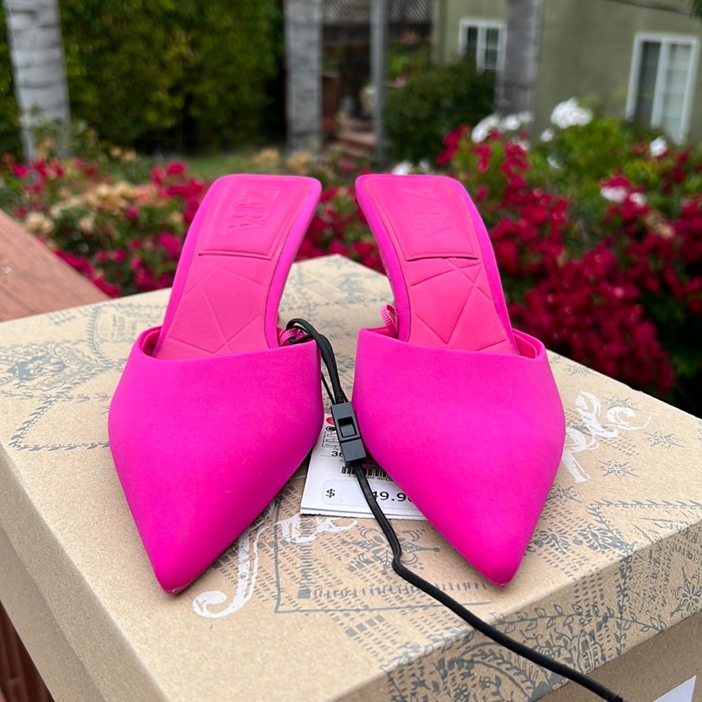 Zara Pink Pumps